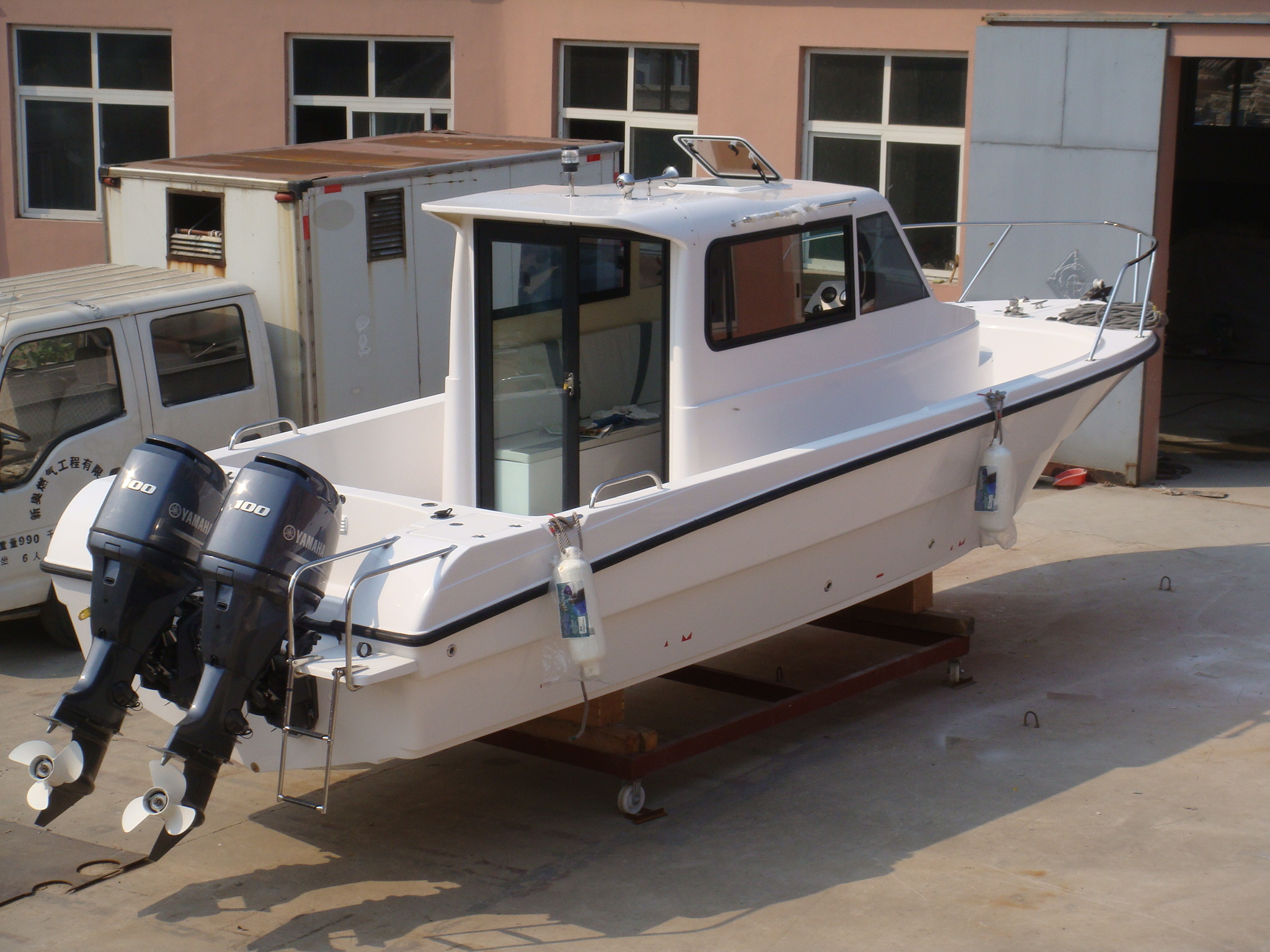 Grandsea 27ft /8.3m Fiberglass Cabin Fishing Boat for Sale 