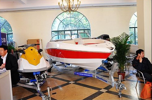Grandsea 19ft 5.8m Fiberglass Speed Bowrider Boat for Sale