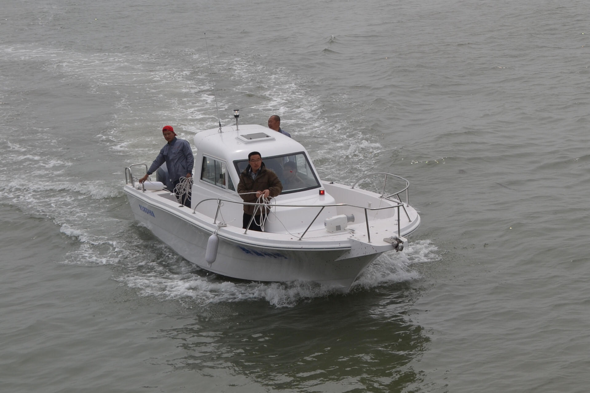 27ft/ 8.3m Fiberglass Walk Around Cabin Fishing Boat for Sale